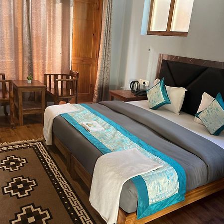 Honey Bee Hotell Leh Eksteriør bilde